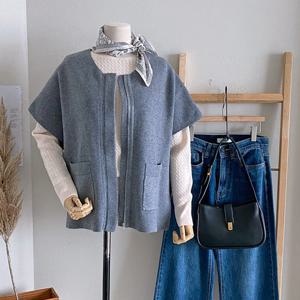 샵앤) 여성 라운드 레이어드 집업 무지 니트 반팔 가디건 DGB-WCD-4821-그레이