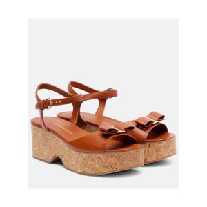 페라가모 Selna 레더 웨지 샌들 P01090790