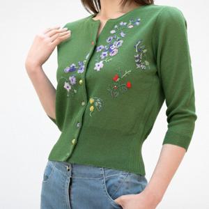 [비꼴리끄(여성)]칠부소매 자수 가디건 B252KC3070