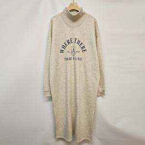 샵앤) 국산 여성 터틀넥 방한 기모 영무 레터링 롱원피스 LL-WDR-5023-오트밀