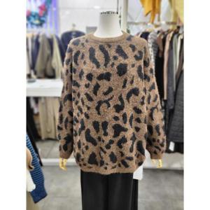 밸리걸 세이브존01 레오파드 라운드넥 루즈핏  롱니트 613370