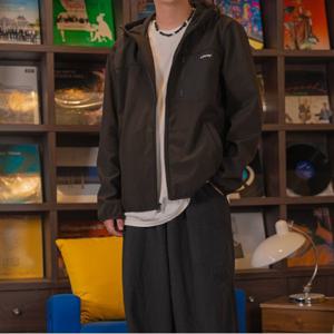 리바이스 퍼포먼스 소프트쉘 남성 후드 자켓