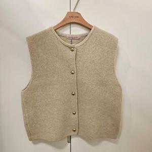 스테파니 HC07 골드버튼 니트조끼 A24sw4410