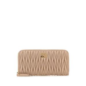 미우미우 로고 플라크 퀼팅 지갑 5ML5062FPP F0236 TP943375237