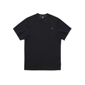 다이나핏 세미오버 포켓 반팔티 YMU23205