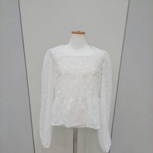 [나인스텝]스퀘어넥시스루블라우스  N24NS4111_YS