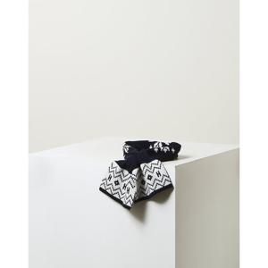 [헤지스]HIMU5F611N2_남녀공용 네이비 이니셜로고 울캐시미어혼방 머플러