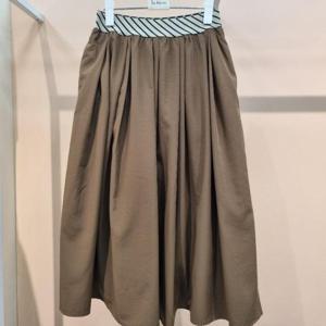 라티움 HC34 사선줄허리밴딩 포인트 풍성한 느낌 가을 치마 T2533sk01