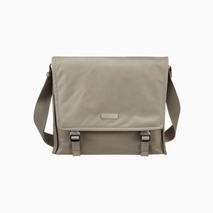 CK진  남성 슬릭 나일론 메신저 라지(4D3146G-VFU)