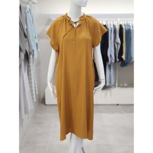 [더아이잗][더아이잗] 가오리핏 넥 셔링 원피스 IK6M0OP98