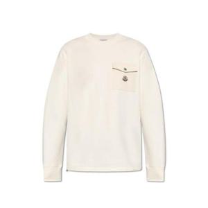 25 FW 몽클레어 로고 패치 체스트 포켓 크루넥 스웨트셔츠 베이지 K10918G0006789AUJ
