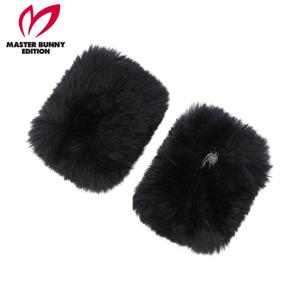 [마스터바니] 여성 심볼 비즈 브로치 숏 퍼 레그워머