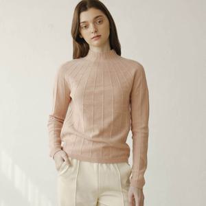 [요이츠]울 골지 포인트 디테일 반목 니트(2colors)_YJ10WQKPO33