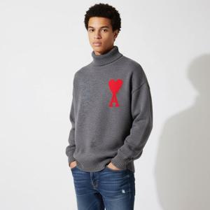 아미 UKS402  빅 하트 로고 터틀넥 울 니트