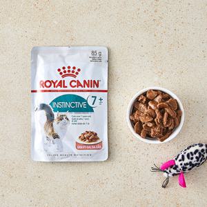 로얄캐닌 인스팅티브 7+ 그레이비 파우치 85g 고양이 사료