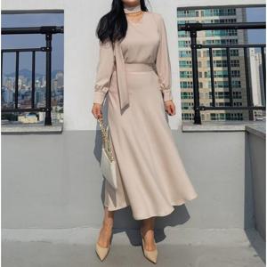 새틴 블라우스 롱 스커트 투피스 치마 코디 셋업 룩