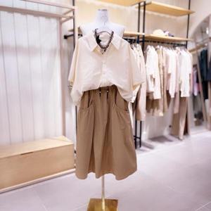 [시에로]  SJ2SHF255_밑단언발 백라인 주름 반팔셔츠