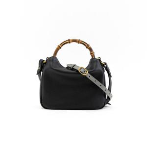 구찌 다이애나 스몰 숄더백 블랙 크로스백 746251 UAAAY 1092