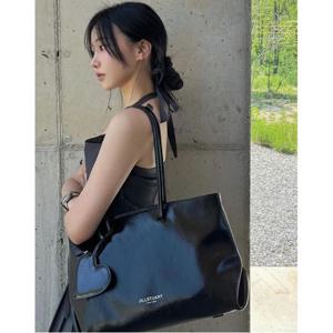 [손거울증정][15인치노트북] 블랙 글로시 레더 숄더 및 크로스백 JABA4F761BK