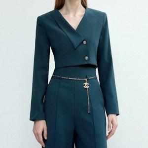 정장 여자 브이넥 카라 긴팔 크롭 숏 싱글 자켓 코디