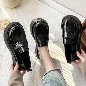 여성 캐주얼 LK-P220 통굽 플랫 슈즈 블로퍼