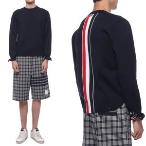 [톰브라운] 22SS 남성 센터백 스트라이프 울 니트 (MKA345A_Y1002_415_22S)