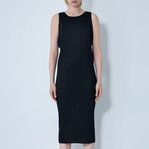 25 FW 플리츠플리세 이세이미야케 플리티드 크루넥 슬리브리스 미디 PP56JH114 15 BLACK