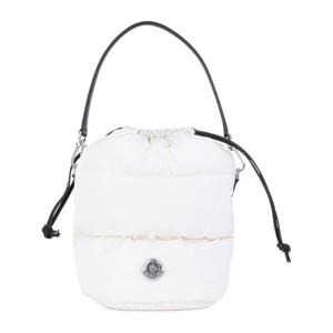 몽클레어 화이트 패디드 드로스트링 숄더 백 K209B5I00002 M627