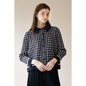 [요이츠]반원 프린트 카라 플리츠 자켓 블랙_YJ08WNPJK05