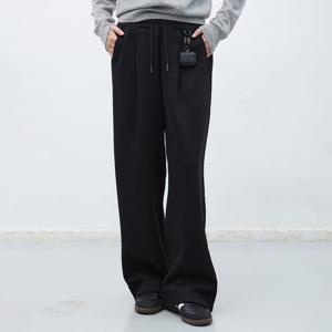 WOMAN 원 턱 기모 스웻 팬츠 [BLACK] / WBE4L11517