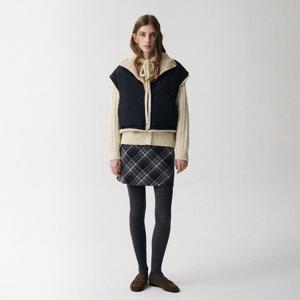 [플레이블]인조 퍼 카라 퀄팅 베스트_PD5WV508