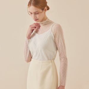 [매긴]시스루 레이스 웨이브 모크넥 티셔츠_PBMF5W1TS6570