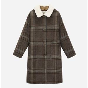 [써스데이아일랜드](T258MCT237W)털 카라 탈부착 체크 롱 코트