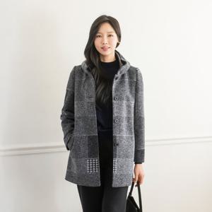 엄마옷 마담4060 클래씨마담 패치하이넥체크코트 여성 데일리 -ZCO2512006-