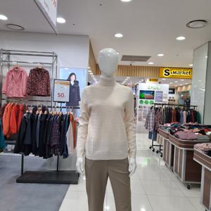 [피에이티]전판 조직감 터틀넥 스웨터  1L83581-4US