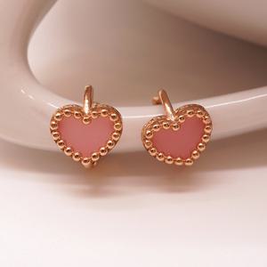 오팔하우스 14k 합성 핑크 오팔 하트 원터치 귀걸이 OPNIE1410