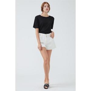 화이트 데님 롤업 4부 숏팬츠 반바지