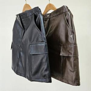 빅사이즈가죽치마 T183L411 레더투카고포켓스커트 GY