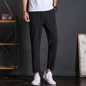 2컬러 레귤러 핏 베이직한 밴딩팬츠 IS-PA45N