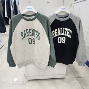 [에꼴리에]에꼴리에 크랙레터링라글란맨투맨티 24D0402_SC