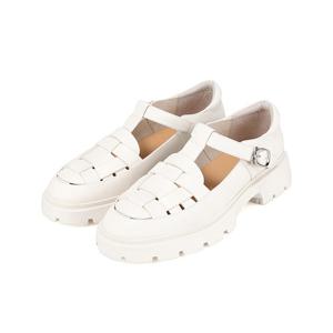 [바바라(슈즈)]피셔맨 스타일에 청키한 굽을 매치해 키치한 느낌의 로퍼 BBI145IV