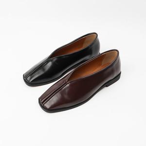 [신난다슈]여성 로퍼 단화 2cm 펌프스 플랫 구두 슬립온 발편한 낮은굽 브이컷 FB257814