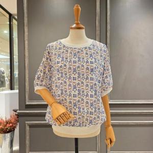 [아니베에프]A56WBL500_유니크패턴 면 블라우스