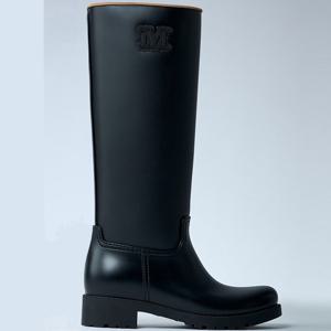25 FW 막스마라 M 로고 사이드 디테일 러버 레인 롱 부츠 블랙 2524796192600 003