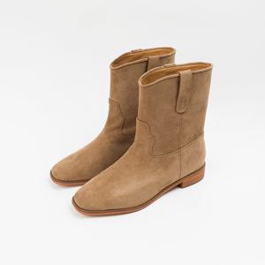 [신난다슈]여성 앵클부츠 2cm 통넓은 숏 앵글 부츠 스웨이드 발편한 통굽 ST251842 베이지