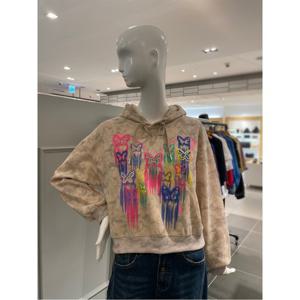 르니앤맥코이 진주장식 나비 후드 티셔츠 (MM11TS701FJY)