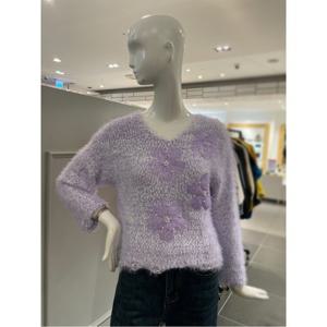 르니앤맥코이 V넥 진주 꽃 망사 날개사 니트 (MN02KN300FJY)