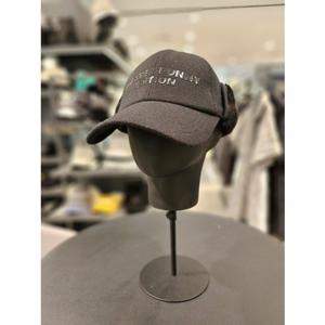 [마스터바니에디션] (411E4CP202) 남성 엠보싱 로고 퍼 믹스 이어워머 볼캡