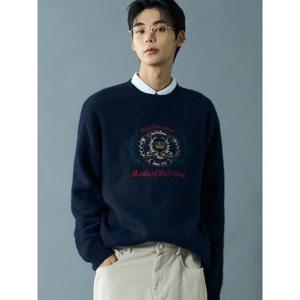 (455Y51LY7R) [에잇세컨즈] 엠블럼 자수 라운드 니트  네이비