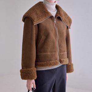 [모리스커밍홈] 와이드 세일러 카라 무스탕 자켓_M2512MU003D